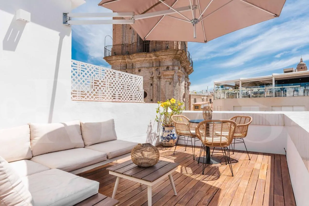 Apartment Duplex With Private Rooftop & View On San Juan Church By Rems Malaga