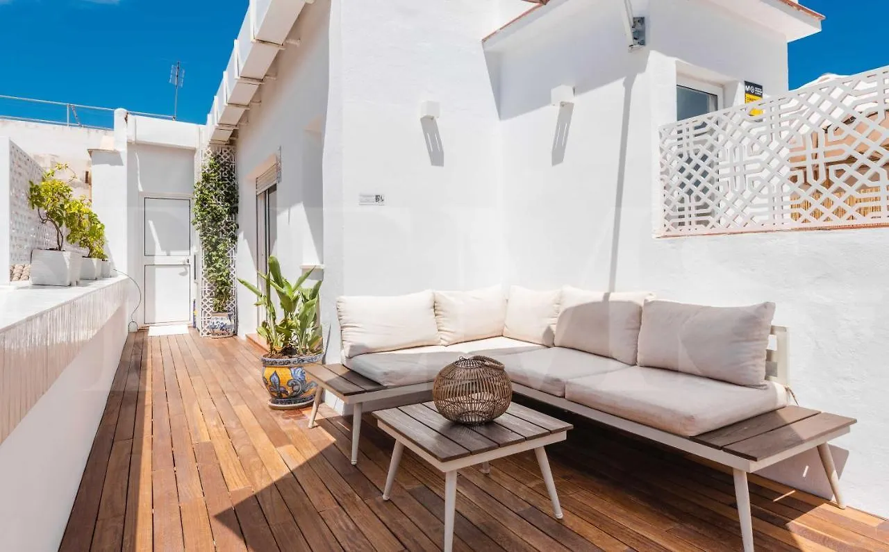 Duplex With Private Rooftop & View On San Juan Church By Rems Malaga 0*,