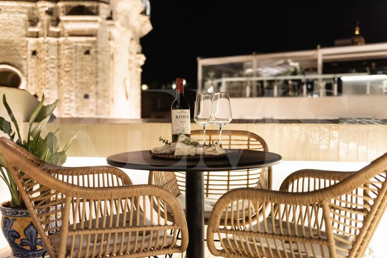 Duplex With Private Rooftop & View On San Juan Church By Rems Malaga Apartment